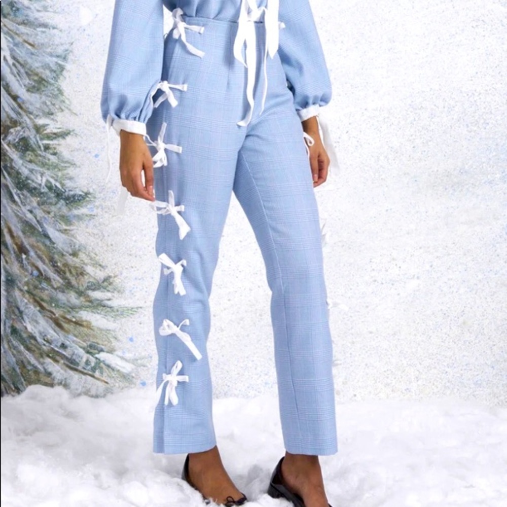 Paris 99 side tie, high waisted trousers